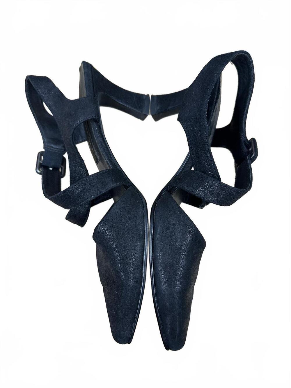 J. Renee Black Pointed Toe Slingback Kitten Heels - Picture 3 of 8